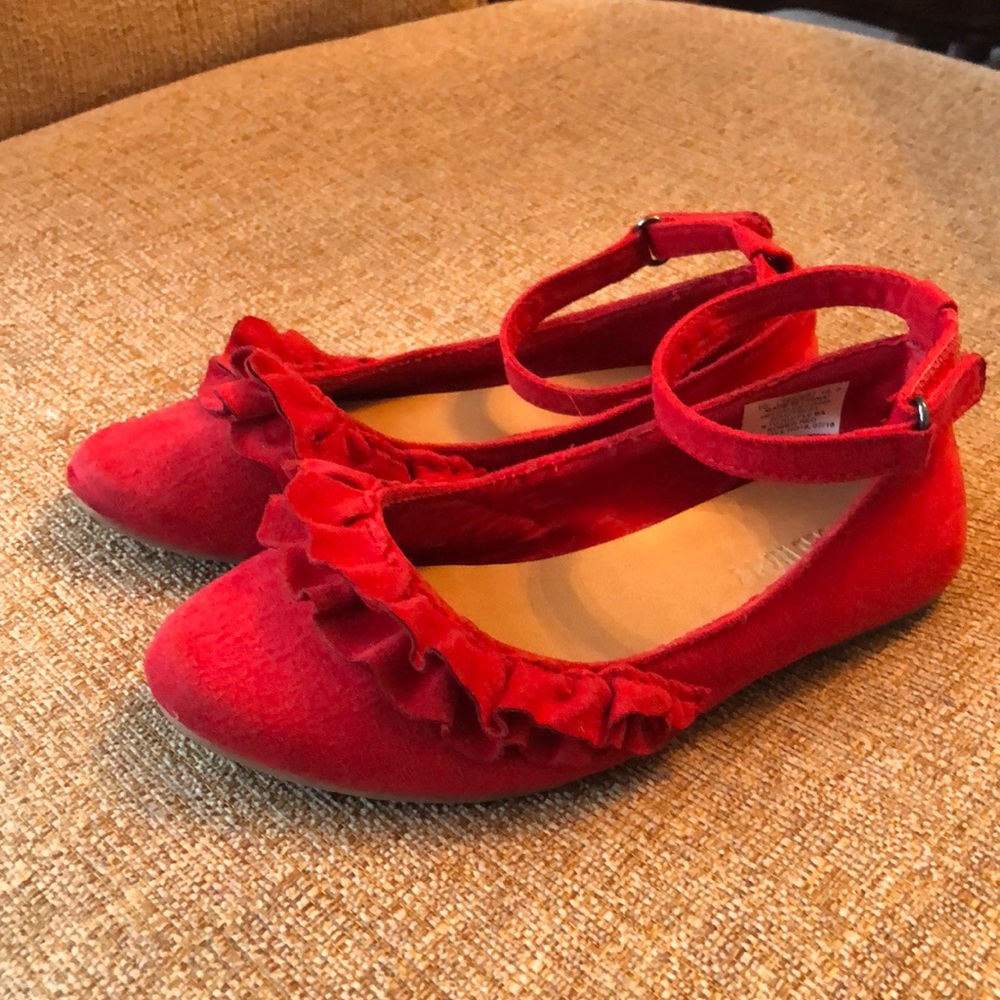 Girls dress faux suede flats.